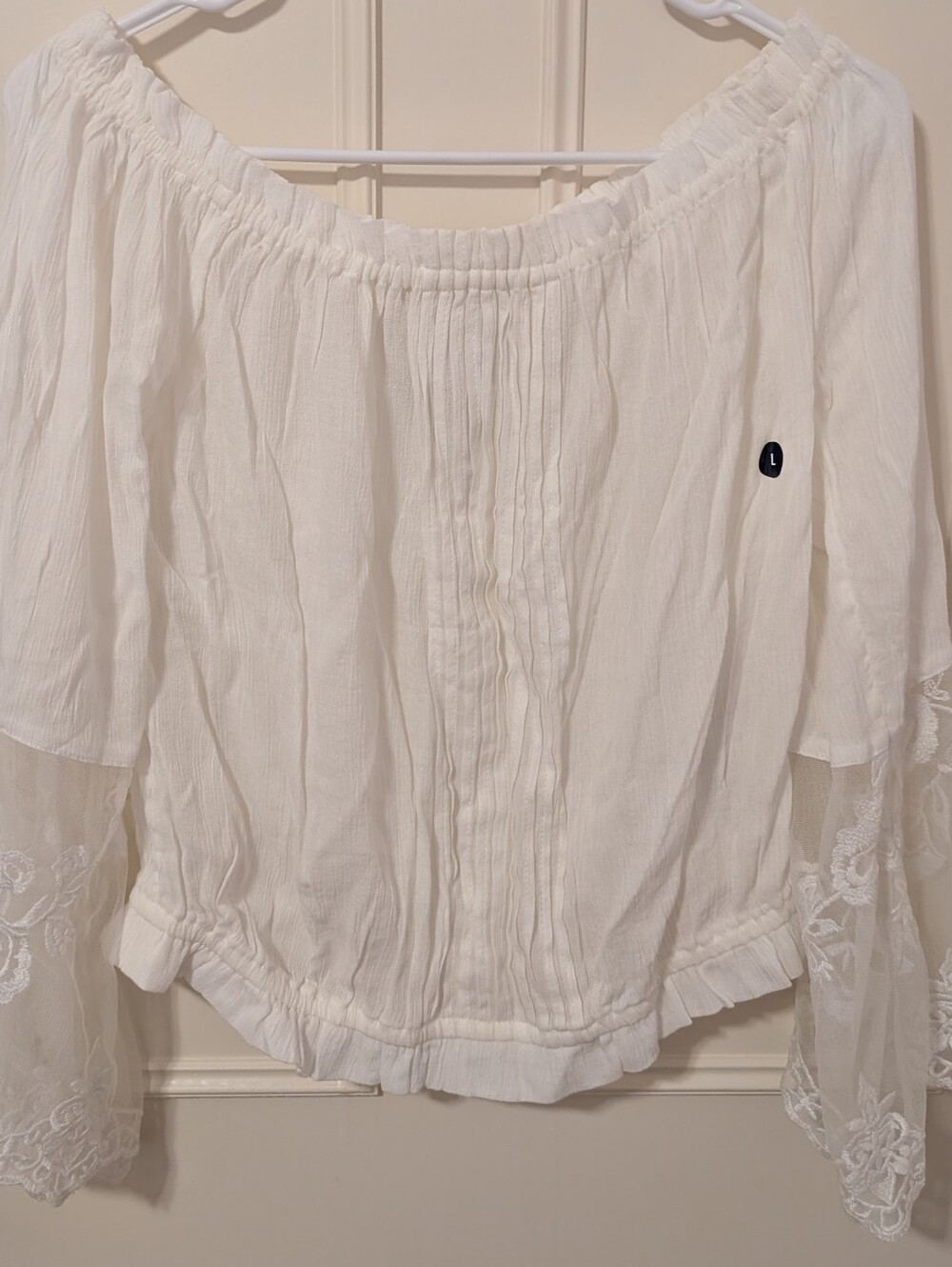 Hollister Women's White Off The Shoulder Blouse